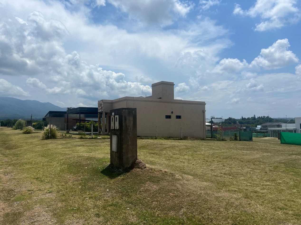TERRENO EN VENTA - COUNTRY CLUB EL MIRADOR